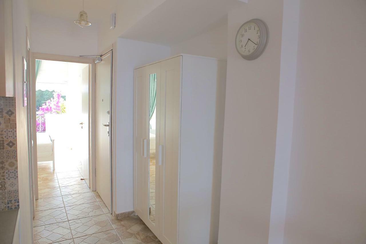 Mediterranean Sandy Beach Apartment Tolón Buitenkant foto